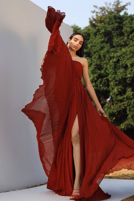 Buy_Zwaan_Red Georgette Asymmetric One Shoulder Pleated Gown_Online_at_Aza_Fashions
