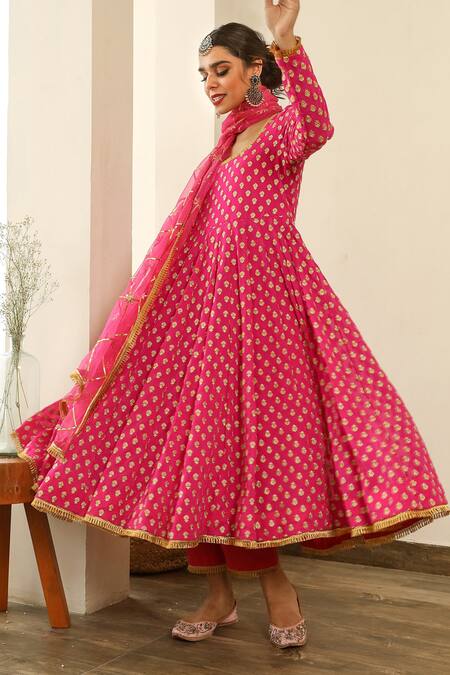 Gulabo Jaipur Pink Chiffon, Georgette Gota , Thread Zuri Embroidered Anarkali Set Online at Aza Fashions Gulabo Jaipur_Pink Chiffon, Georgette Gota , Thread Zuri Embroidered Anarkali Set _Online_at_Aza_Fashions