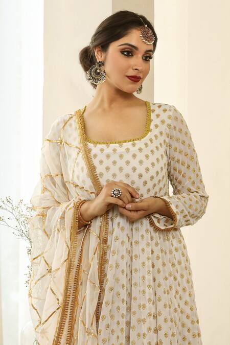 Shop Gulabo Jaipur White Chiffon, Georgette Gota , Thread Zuri Embroidered Anarkali Set Online at Aza Fashions Shop_Gulabo Jaipur_White Chiffon, Georgette Gota , Thread Zuri Embroidered Anarkali Set _Online_at_Aza_Fashions