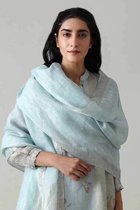 Buy Handloom Linen Kurta Set by Manan at Aza Fashions