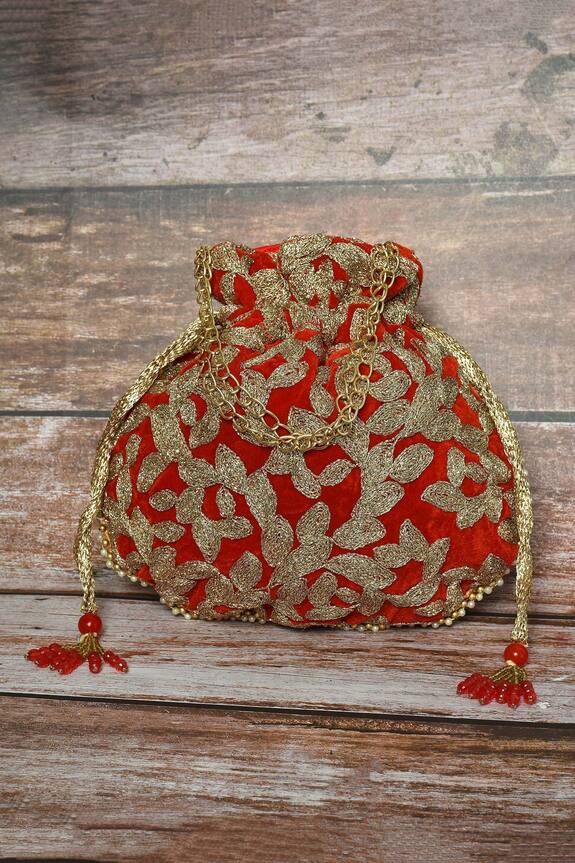 Nayaab by Aleezeh Velvet Embroidered Potli Bag