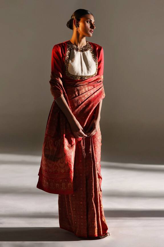 Mimamsaa Marie Tanchoi Silk Saree With Unstitched Blouse Piece