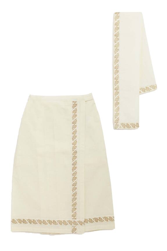 Tiber Taber Mundu Dhoti & Angavastram Set