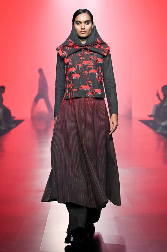 Shahin Mannan Stitch Line Embroidered Skirt