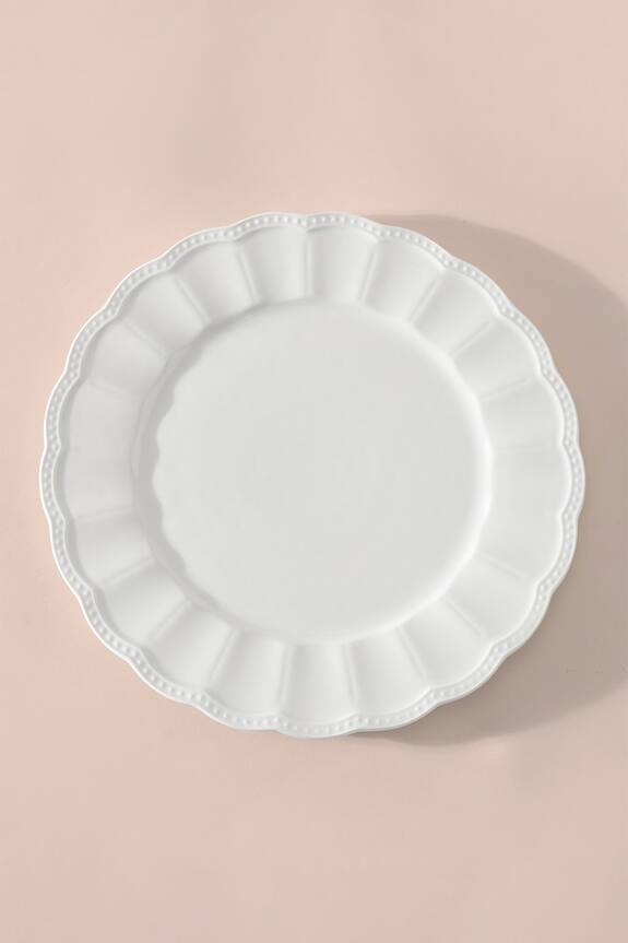 Table Manners Magic Of Classic Charger Plate