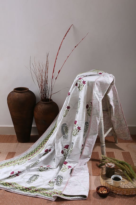 Amoli Concepts Printed Reversible Double Dohar