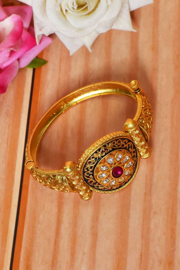 Nayaab by Aleezeh Carved Floral Pattern Bracelet