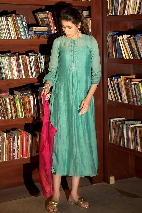 Deepthee Chanderi Placket Embroidered Dress