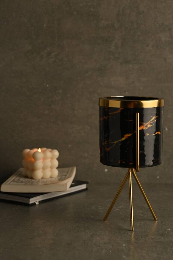 Kaksh Studio Marble Pattern Planter With Stand