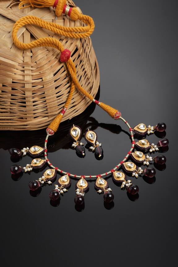 Dugran By Dugristyle Kundan Drop Choker Set