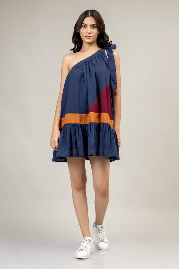 Doodlage Daryl One-Shoulder Tiered Dress