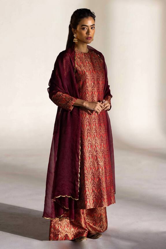 Mimamsaa Andy Organza Silk Scallop Dupatta