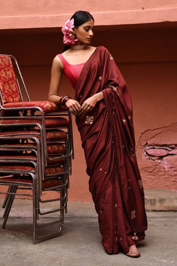 Deepthee Silk Resham Embroidered Saree With Blouse