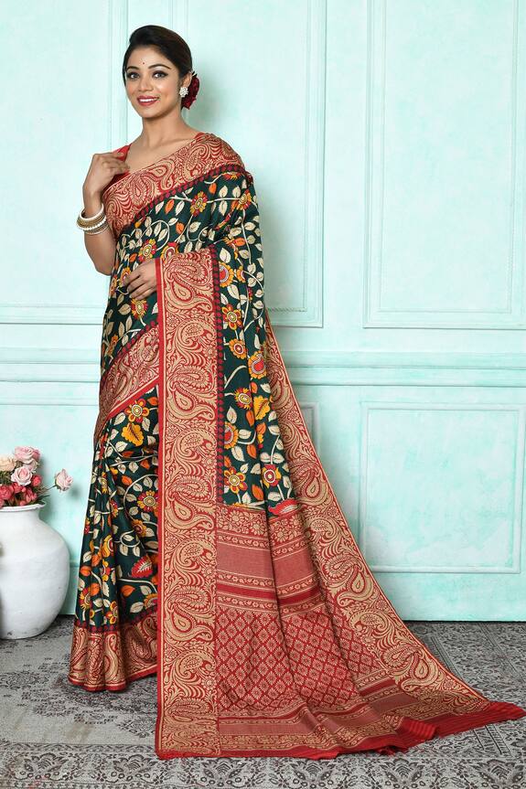 Naintara Bajaj Printed Paisley Border Saree