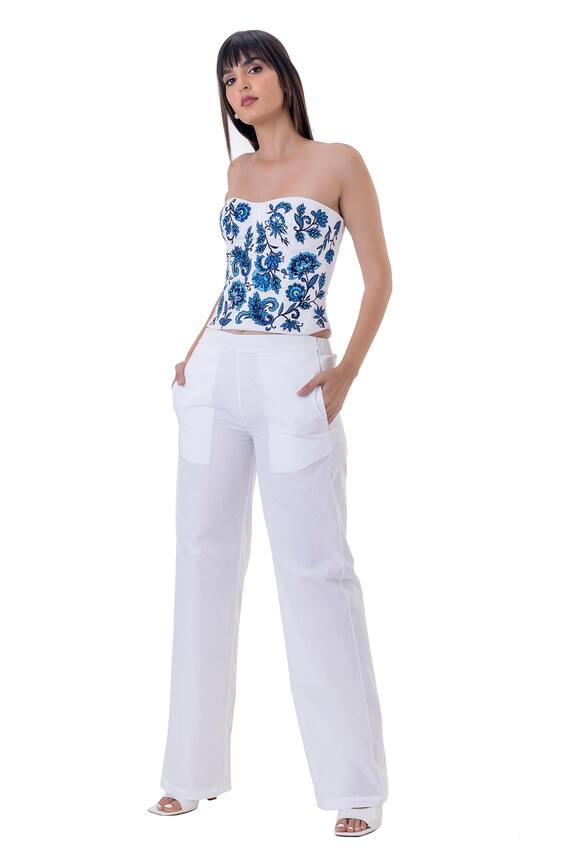 Gaya Hiya Floral Thread Embroidered Bustier
