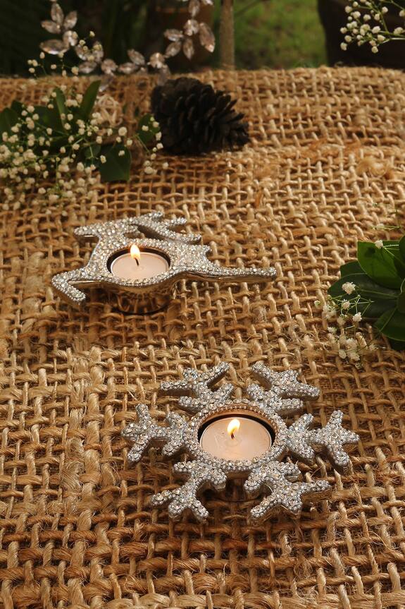 Amoli Concepts Reindeer And Snowflake Tealight Candle Holder - Set of 2