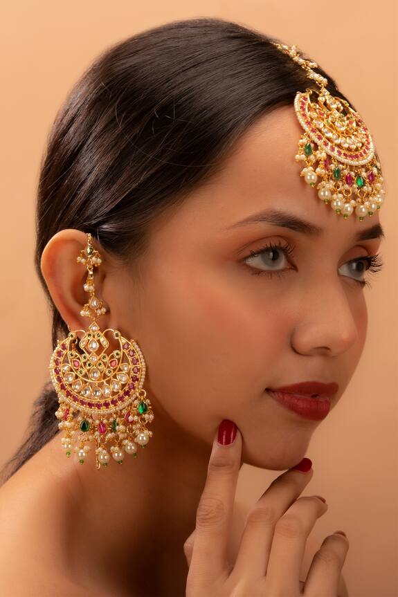 Tizora Kundan Embellished Chandbalis Set