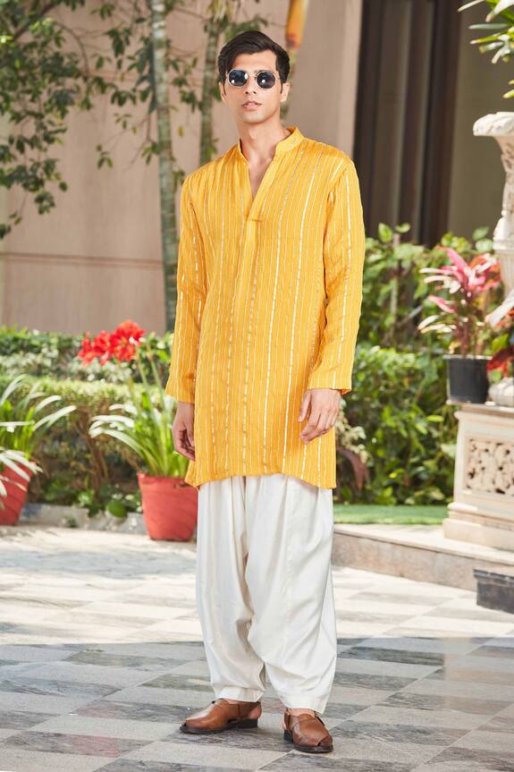 Bohame Nireka Chikankari Embroidered Short Kurta With Salwar