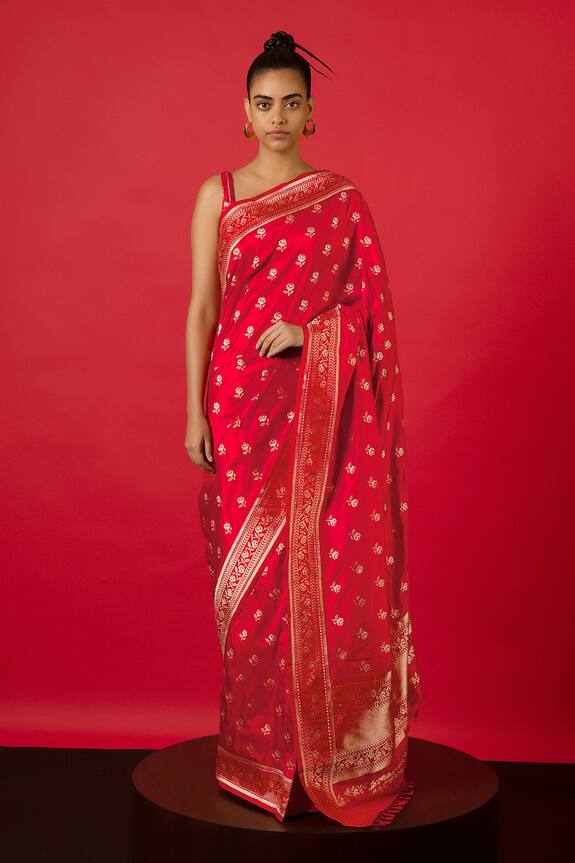 Ekaya Floret Pattern Handwoven Silk Saree