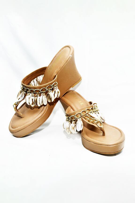 Foot Fuel Cecillia Shell Tasselled Wedges