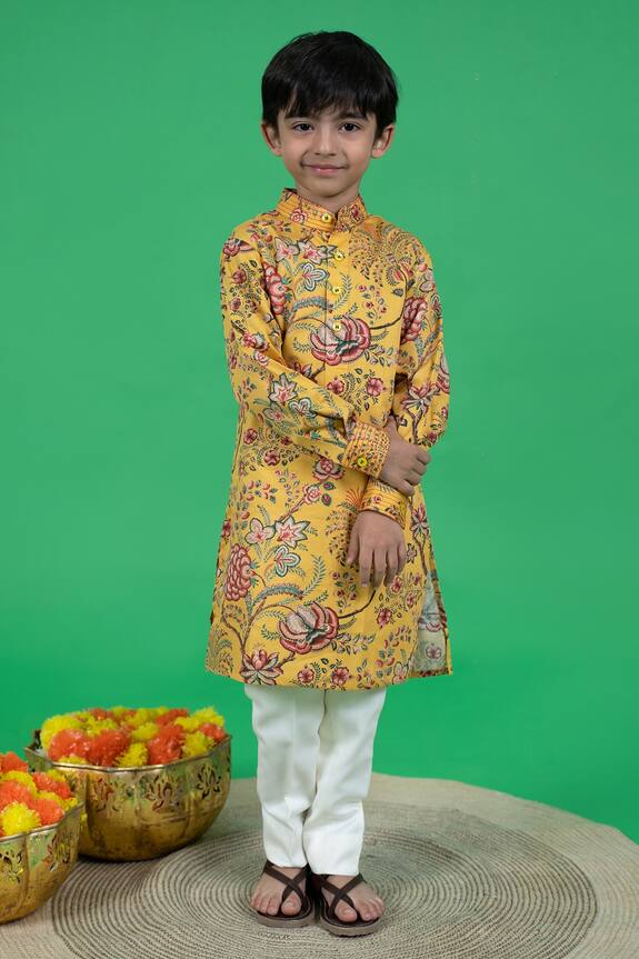 Little Boys Closet by Gunjan Khanijou Floral Print Kurta & Pyjama Set