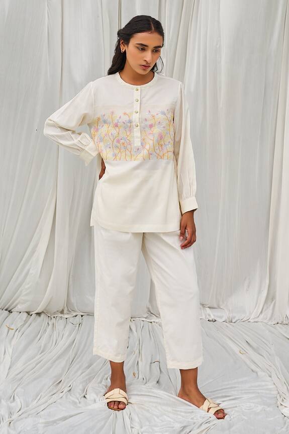 Ayaka Floral Embroidered Straight Top