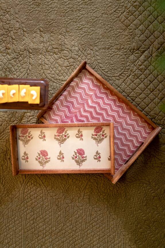 COURTYARD Kanaier Serving Tray