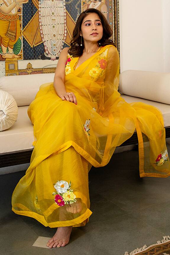 Peeli Dori Hand Embroidered Saree Set