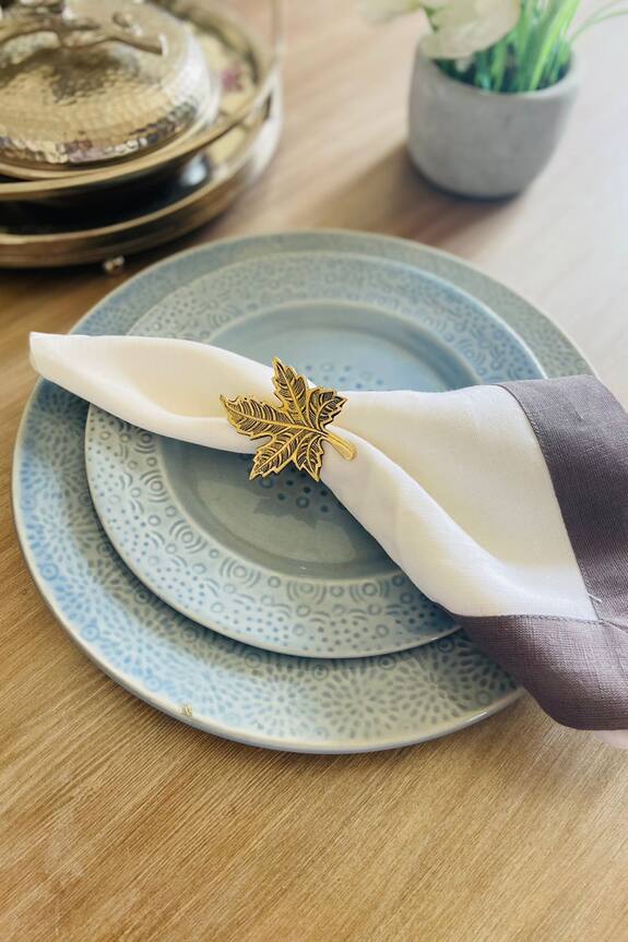MW- Not Just Home Maple Leaf Napkin Ring - Set of 4
