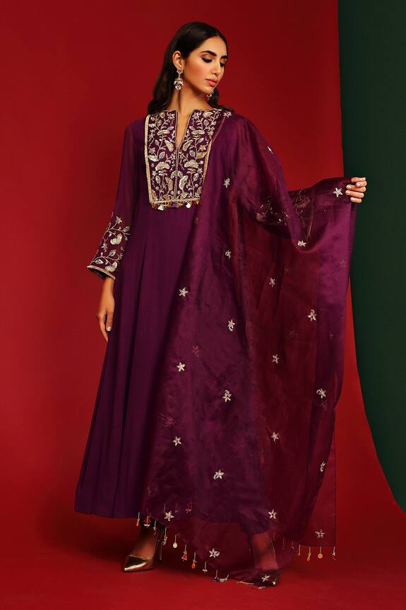 Mahima Mahajan Shriya Floral Embroidered Kurta Set