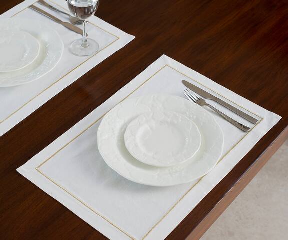 Elm & Oak Serena Border Embroidered Placemat - Set of 4