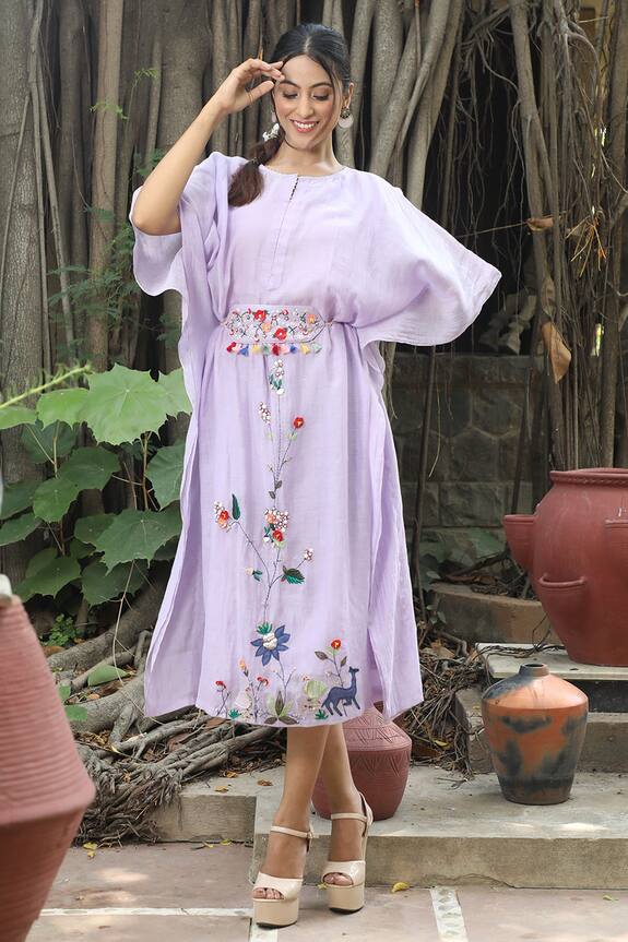 Desert Shine by Sulochana Jangir Deer & Duck Embroidered Chanderi Kaftan