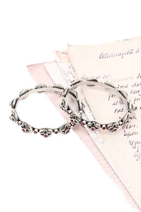 Sangeeta Boochra Saanvi Geometric Embellished Bracelet - Single Pc