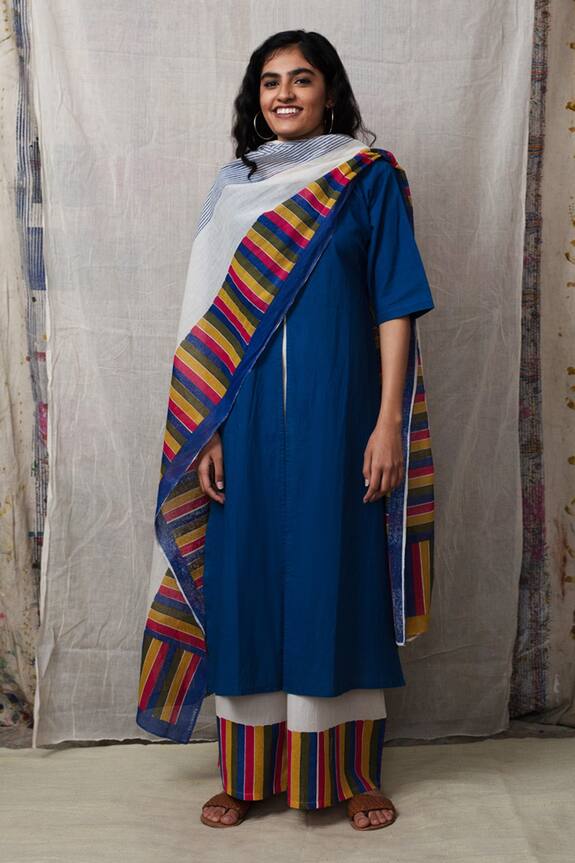 Silkwaves Kurta Set With Stripe Print Dupatta