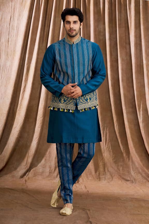 Rar Studio Zari Work Bundi Kurta Set