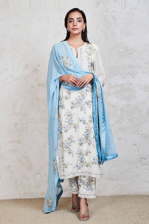 Sue Mue Embroidered Kurta Pant Set
