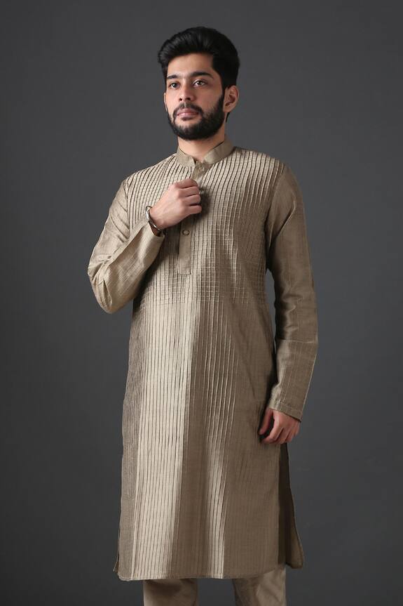 Minaki  Pintuck Kurta Set