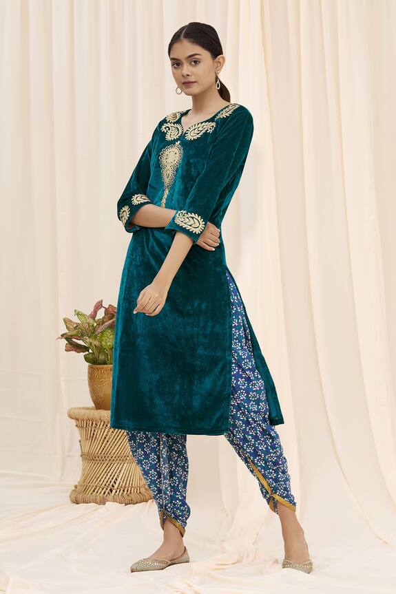 Nazaakat by Samara Singh Printed Dhoti Pant