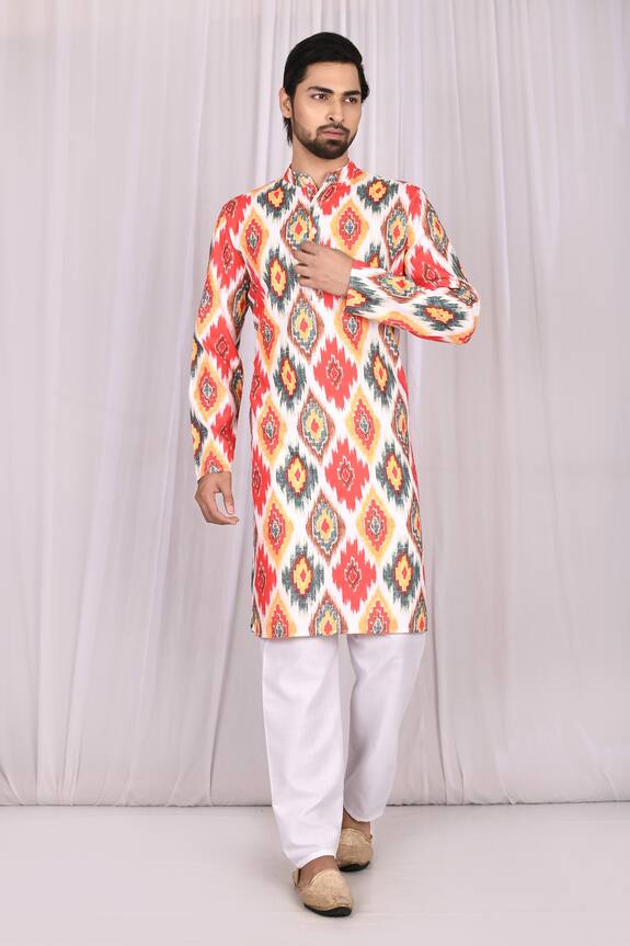 Samyukta Singhania Geometric Print Kurta Set
