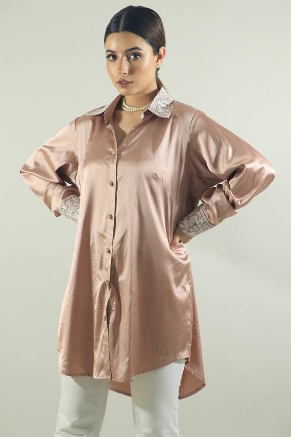 Daljit Sudan Satin Collar Embroidered Shirt