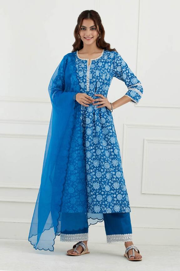 Tashee Cotton Floral Print Kurta Set