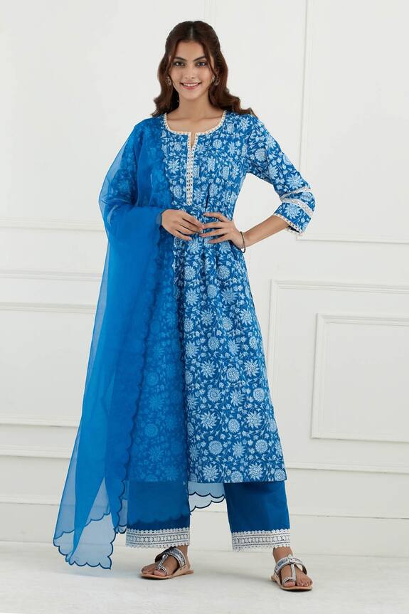 Tashee Organza Scallop Dupatta