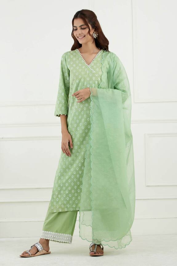 Tashee Organza Scallop Dupatta