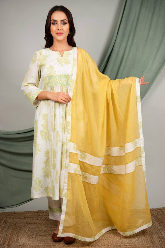 Priya Chaudhary Kota Cotton Dupatta