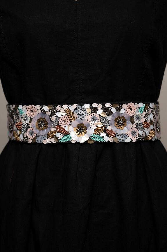 Mehraki Floral Embroidered Belt