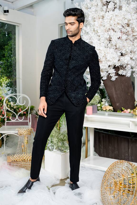 Varun Chakkilam Embroidered Bandhgala & Pant Set