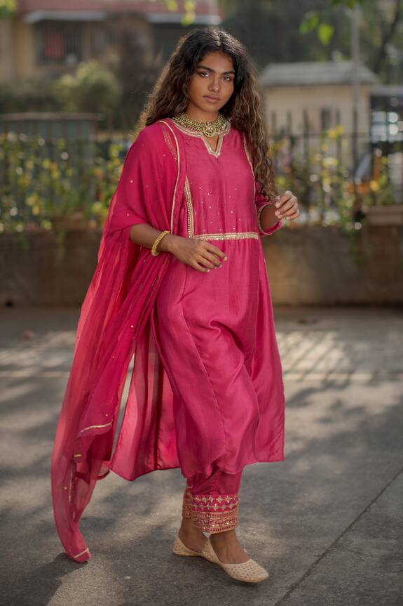 Pants and Pajamas Nalini Embroidered Dupatta