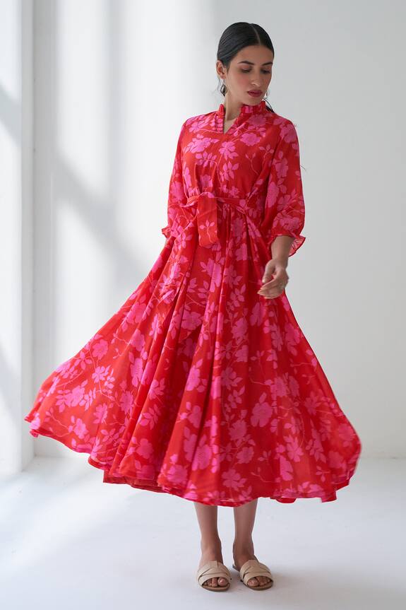 Negra Elegante Lovestruck Floral Print Dress