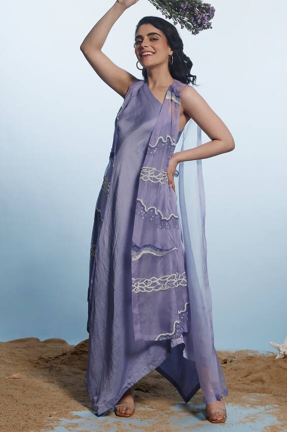 Eclat by Prerika Jalan Cutdana Embellished Wave Pattern Cape With Dress