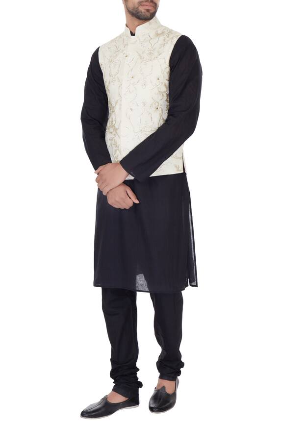 Narendra Kumar Linen Embroidered Bundi